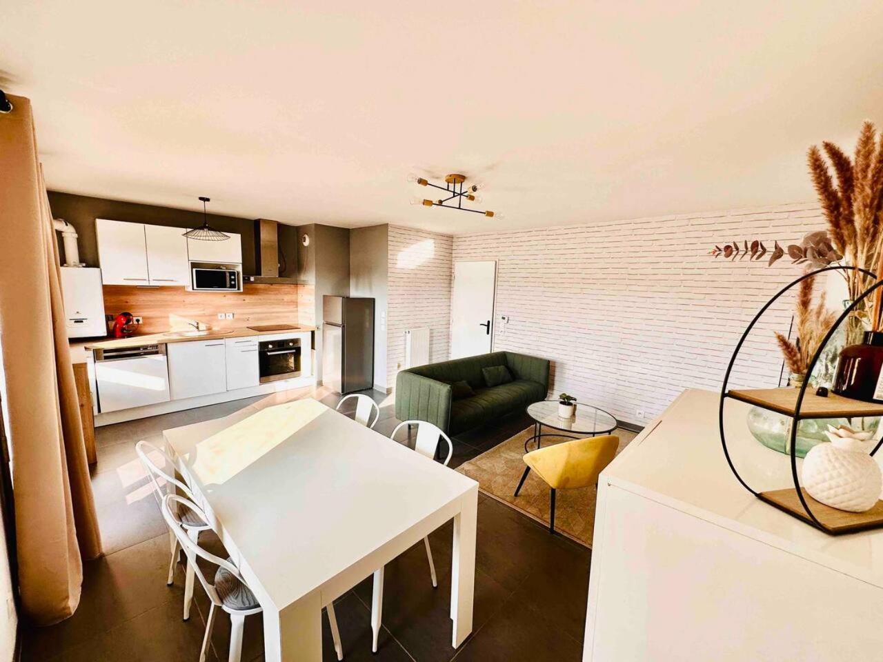 Btobed - Location Professionnelle - Appartement 4 Personnes Parking Gratuit - Proche Parc Des Expositions Et Aeroport Cdg Villepinte  Exterior photo